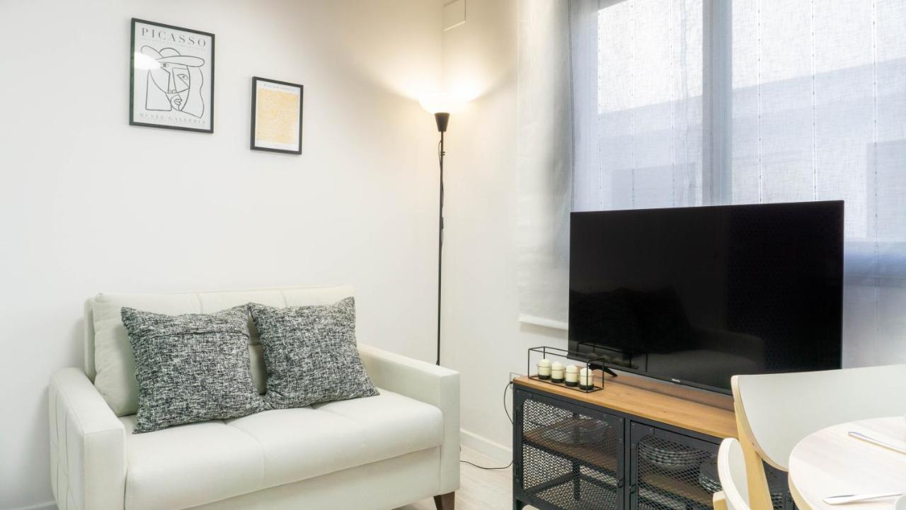 Apartment Dos Aceras Malaga Exterior photo